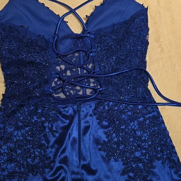 Windsor Royal Blue Lace Mini Dress NWT - Picture 4 of 6
